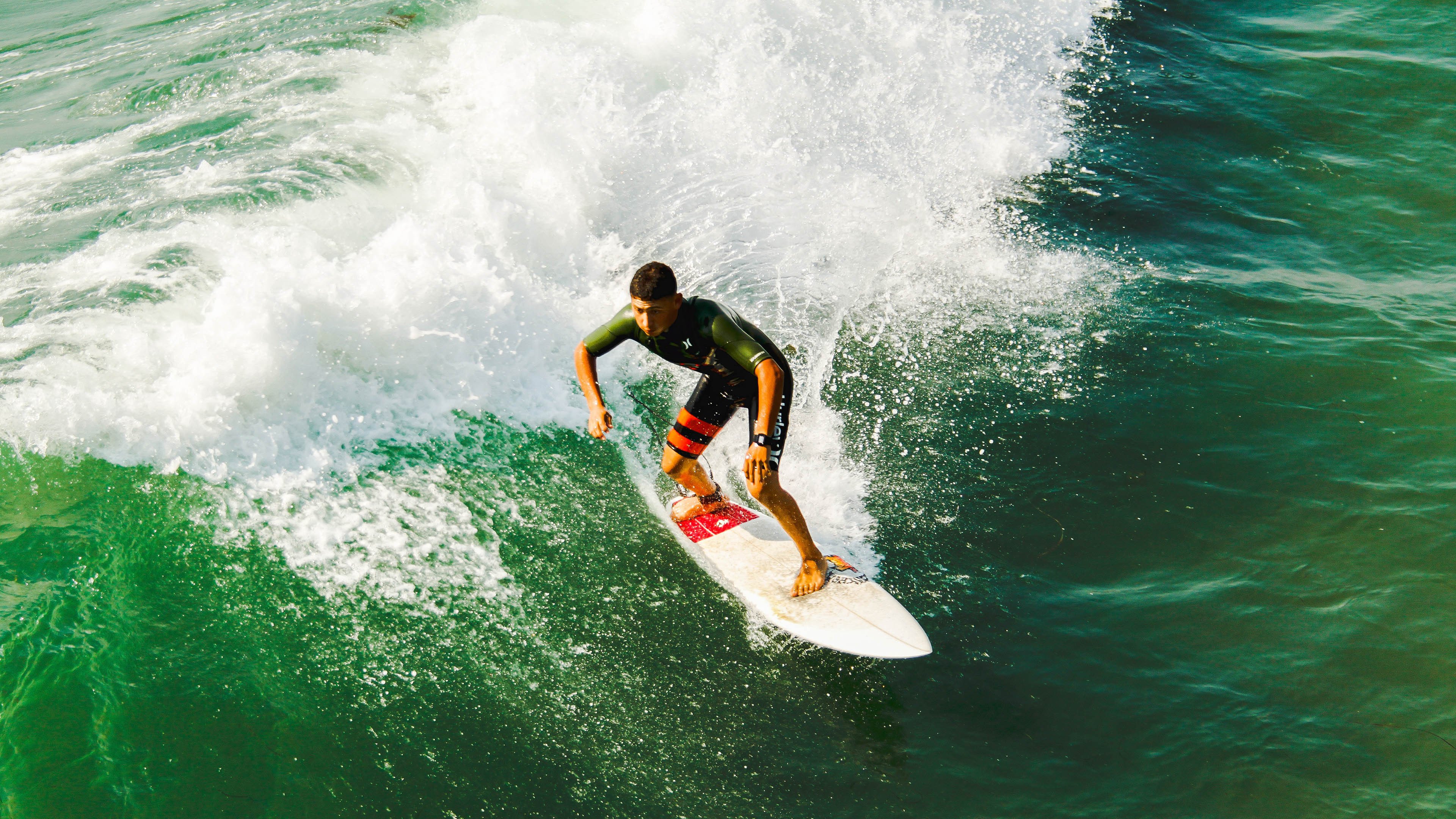 政治角力与绿茵传奇,沙特压制丹麦背后的莱万关键先生之谜